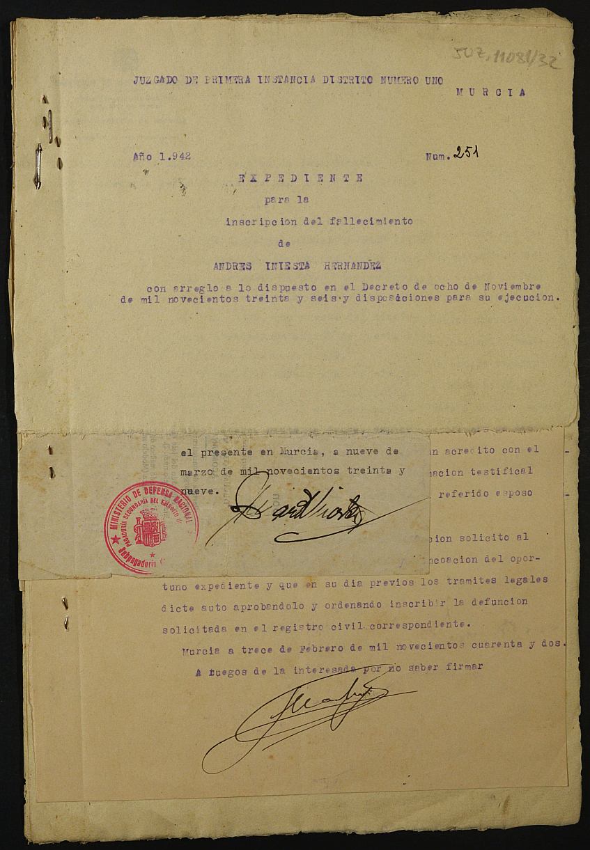 Expediente nº 251/1942 del Juzgado de Primera Instancia de Murcia para la inscripción en el Registro Civil por la defunción en el frente de Andrés Iniesta Hernández.